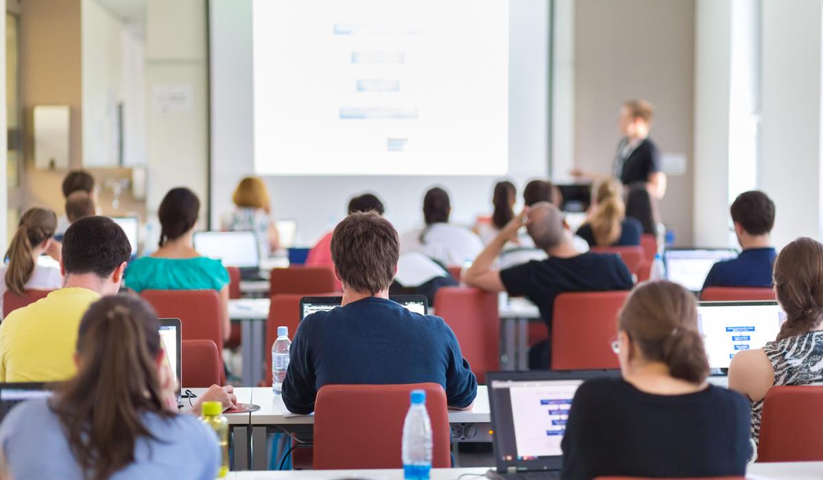 What are Learning Outcomes? How to write them & why are they important